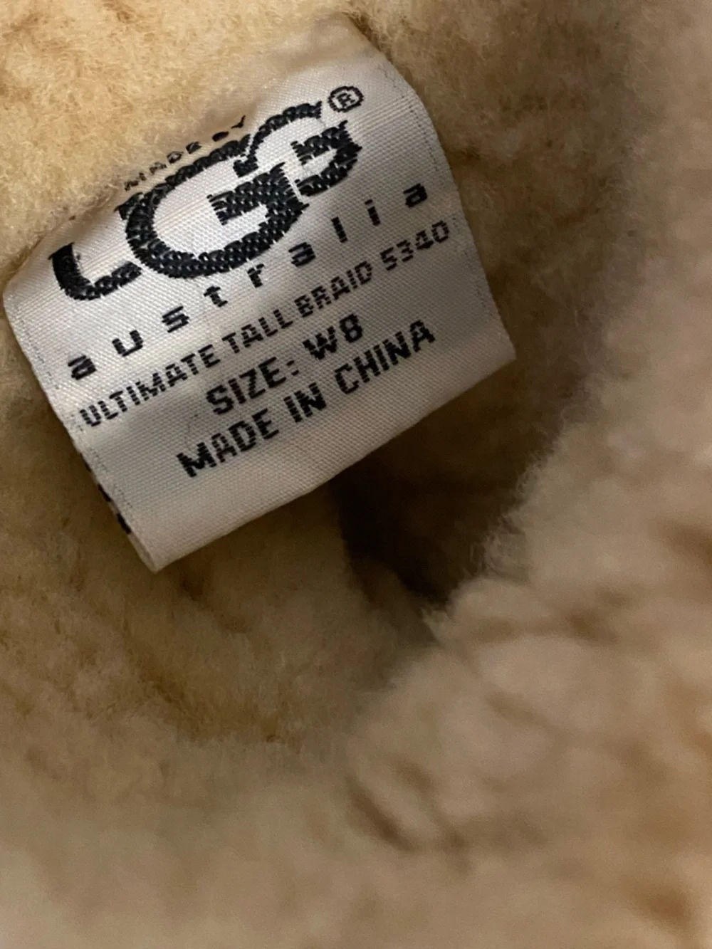 UGG Australia Brown Leather Sheepskin Cuff Boots Women's Size 8 - Picture 11 of 11